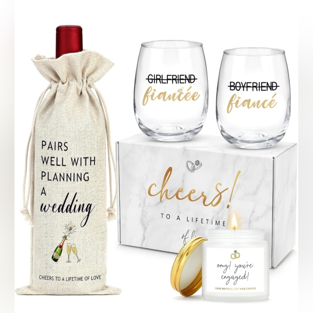 Engagement Gifts for Couples Newly Engaged Gift Set for‎ wine romantic